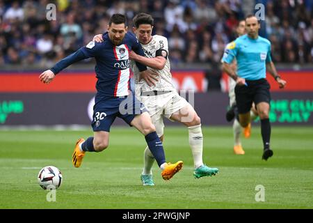 Parigi, Francia. 30th Apr, 2023. Julien Mattia/le Pictorium - PSG vs FC Lorient - 30/4/2023 - France/Ile-de-France (region)/Paris - Lionel messi durante la sconfitta di PSG contro FC LORIENT al Parc des Princes, Parigi 30 Aprile 2023 Credit: LE PICTORIUM/Alamy Live News Foto Stock