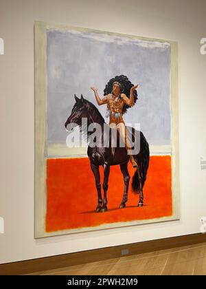 Ken Monkman, artista: Per 'il grande mistero', per esempio, Monkman ricreò l'olio di Rothko del 1953 'Lilac e Orange su Ivory' in acrilici su una tela di dimensioni identiche. Poi aggiunse il suo alter ego, Miss Chief Eagle Testickle, in cima a un cavallo, un riferimento alla scultura di Dallin 'appello al Grande Spirito'. Foto Stock