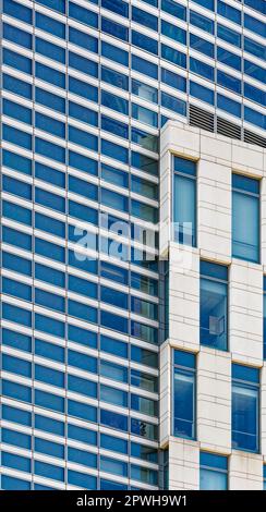 Il Louis Stein Center for Law and Ethics della Fordham University e la McKeon Hall si immettono al 150 West 62nd Street, di fronte al Lincoln Center. Foto Stock