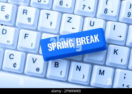 Didascalia di testo che presenta Spring Break, Business idea periodo di vacanza a scuola e università durante la primavera Foto Stock