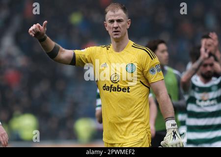 GLASGOW, SCOZIA - 30 APRILE: Joe Hart, portiere celtico, festeggia dopo la partita della Scottish Cup semi Final tra Rangers e Celtic ad Hampden Park il 30 aprile 2023 a Glasgow, Scozia. Alex Todd/SPP (Alex Todd/SPP) Credit: SPP Sport Press Photo. /Alamy Live News Foto Stock