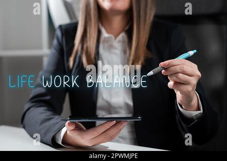 Scrittura visualizzazione testo vita lavoro equilibrio, Word per la stabilità di persone ha bisogno tra il suo lavoro e il tempo personale Foto Stock