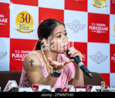 Kolkata, India. 01st maggio, 2023. Sei volte campione del mondo Amateur Women Boxing MC Mary Kom ha ricevuto P.C. Chandra Award 2023 all'auditorium Science City di Kolkata. (Foto di Amlan Biswas/Pacific Press) Credit: Pacific Press Media Production Corp./Alamy Live News Foto Stock