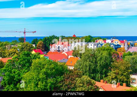 Zelenogradsk, l'ex città turistica tedesca di Kranz. Piccola città sul Mar Baltico, vista aerea. Regione di Kaliningrad, Zelenogradsk, Russia - Settembre Foto Stock
