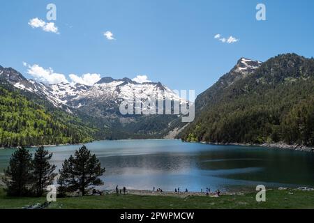 Un lago di Oredon nelle montagne dei Pirenei francesi Foto Stock