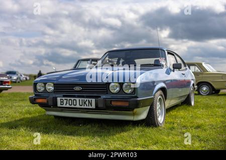 1984 Ford Capri, in mostra allo Scramble di aprile tenutosi presso il Bicester Heritage Centre il 23rd aprile 2023. Foto Stock