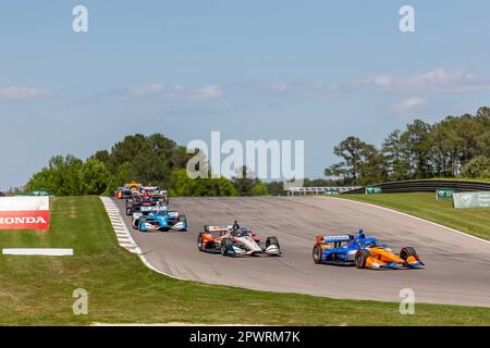 SCOTT DIXON (9) di Auckland, Nuova Zelanda, corre a turno durante il Childrens of Alabama Indy Grand Prix al Barber Motorsports Park di Birmingham, al. Foto Stock