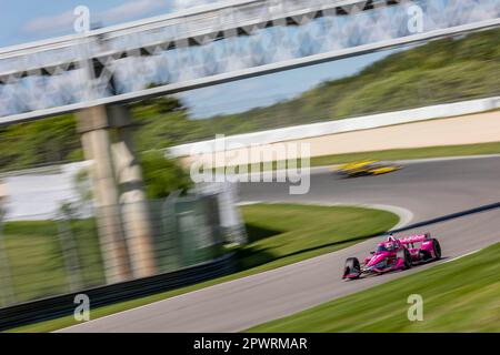 KYLE KIRKWOOD (27) di Jupiter, Florida, corre a turno durante il Childrens of Alabama Indy Grand Prix al Barber Motorsports Park di Birmingham, al. Foto Stock