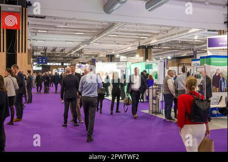 Paris Pharmapack 2023 di CPHI, sala espositiva interna di Paris Expo Porte de Versailles Foto Stock