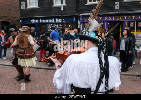 Rochester, Medway, Regno Unito. 1st maggio 2023. Il Rochester Sweeps Festival 2023, la celebrazione internazionale della musica folk e della danza. Credit: Matthew Chattle/Alamy Live News Foto Stock