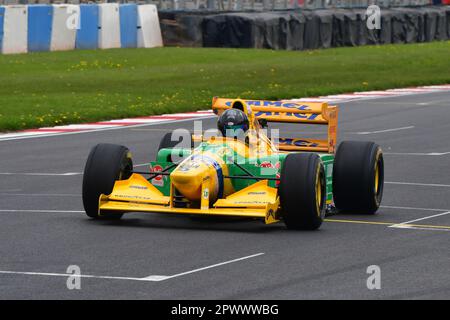 Ex-Michael Schumacher, 1993, Benetton B193, una manifestazione del F1 per celebrare il 30th° anniversario del Gran Premio d'Europa 1993, vinto da Ay Foto Stock