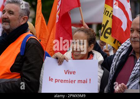 fête de Paris pour la du travail. 550000 personnes ont défilé entre république et la place de la nation Foto Stock