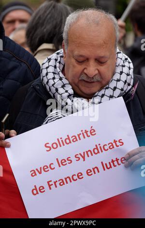 fête de Paris pour la du travail. 550000 personnes ont défilé entre république et la place de la nation Foto Stock