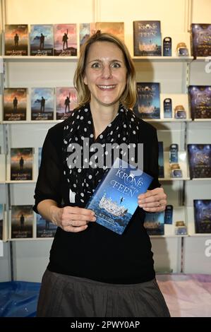 Steen bei der Signierstunde am Messestand Kerstin Pergande auf der Leipziger Buchmesse 2023. Lipsia, 29.04.2023 Foto Stock