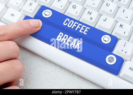 Scrittura a mano di testo Coffee Break, Business vetrina breve tempo quando si smette di lavorare per avere una tazza di caffè Foto Stock
