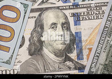 Primo piano della faccia di Benjamin Franklins sulla fattura degli Stati Uniti $100 del dollaro. Foto Stock