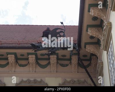 BRNO, REPUBBLICA CECA - CIRCA SETTEMBRE 2022: Drago di bronzo Foto Stock