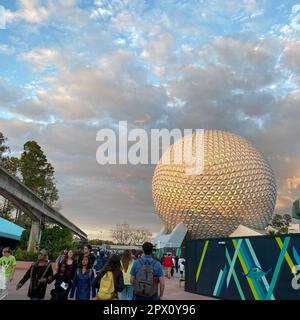 Orlando, FL USA- 8 marzo 2020: Il giro della Terra di Spaceship a EPCOT nel Walt Disney World di Orlando, Florida. Foto Stock