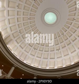 Orlando, FL USA- 2 ottobre 2019: Il soffitto a cupola all'American Adventure in the World Showcase a EPCOT in Walt Disney World a Orlando, Florida. Foto Stock