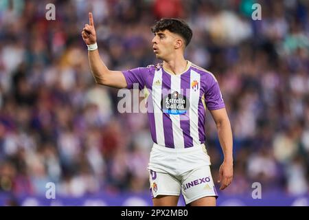 Alvaro Aguado di Real Valladolid CF durante la partita la Liga tra Real Valladolid e Atletico de Madrid giocato allo stadio Jose Zorilla il 30 aprile a Valladolid, Spagna. (Foto di Cesar Ortiz / PRESSIN) Foto Stock