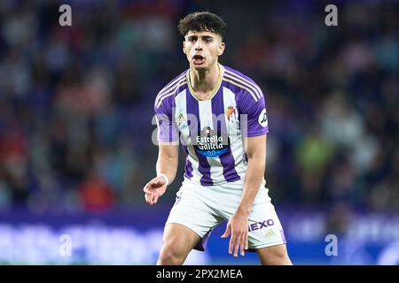 Alvaro Aguado di Real Valladolid CF durante la partita la Liga tra Real Valladolid e Atletico de Madrid giocato allo stadio Jose Zorilla il 30 aprile a Valladolid, Spagna. (Foto di Cesar Ortiz / PRESSIN) Foto Stock