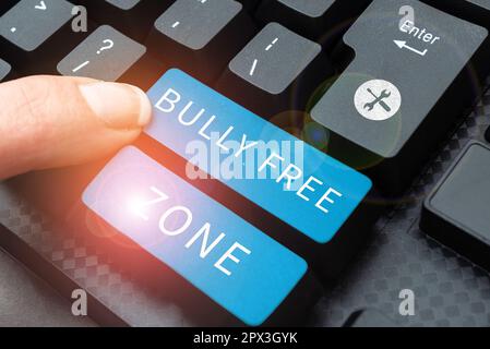 Didascalia testo presentare Bully Free zone, approccio aziendale essere rispettosi di altri bullismo non è consentito qui Foto Stock