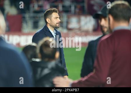 Bucarest, Romania. 1st maggio 2023: Adrian Mutu, allenatore rapido, durante la partita di calcio tra Rapid Bucharest e cfr Cluj nel 6th° turno, il play-off 'Superliga', la prima lega del campionato rumeno 2022-2023, allo Stadio Giulesti, a Bucarest. Credit: Lucian Alecu/Alamy Live News Foto Stock