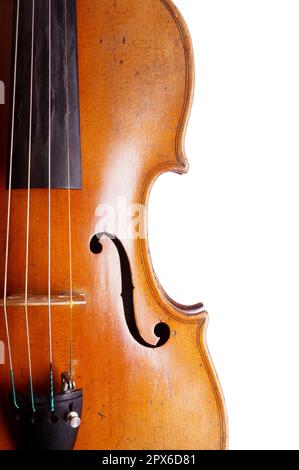 Close-up di violino o fiddle isolato su bianco Foto Stock