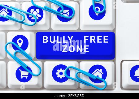 Didascalia di testo che presenta Bully Free zone, concetto che significa essere rispettoso di altri bullismo non è consentito qui Foto Stock