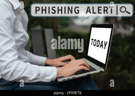 Segno che mostra phishing Alert, foto concettuale consapevole del tentativo fraudolento di ottenere informazioni sensibili Foto Stock