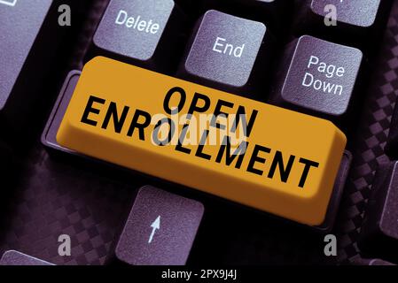 Scrittura visualizzazione testo Open Enrollment, Word per il periodo annuale in cui le persone possono iscriversi un'assicurazione Foto Stock