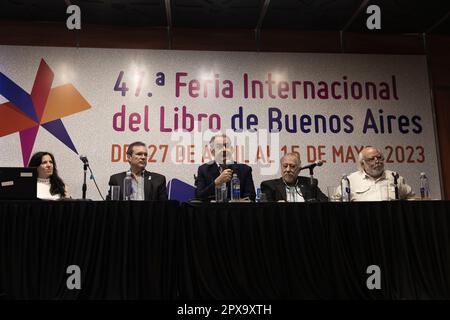 Buenos Aires, Argentina. 1st maggio, 2023. L'ex presidente della Spagna José Luis Rodriguez Zapatero ha presentato il suo libro No voy a traicionar a Borges al 47th. Fiera Internazionale del Libro di Buenos Aires. (Credit: Esteban Osorio/Alamy Live News) Foto Stock