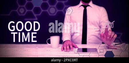 Scrivere visualizzare il testo buon momento, foto concettuale il momento giusto per fare qualcosa o per qualcosa per accadere Foto Stock