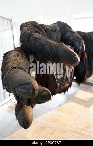 Nella mano di King Kong, mostra di King Kong, Museo Cineteca Milano, MIC, Milano, Lombardia, Italia, Europa Foto Stock