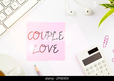 Segno che mostra amore della coppia, concetto di affari due persone che si amano molto piacere di sensibilità Foto Stock