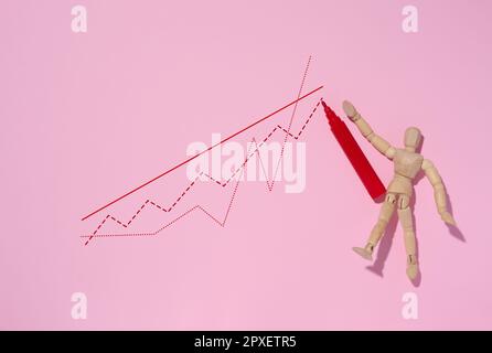 Manichino in legno e grafico con indicatori in crescita, reddito elevato. Sfondo rosa Foto Stock