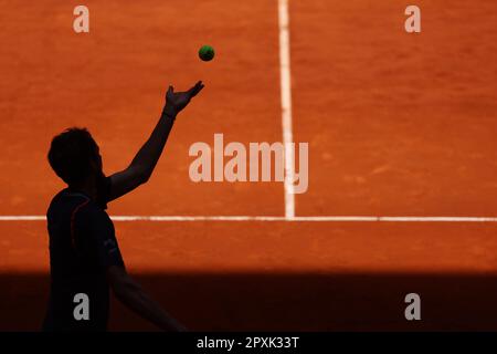 Madrid, Espagne. 02nd maggio, 2023. Daniil Medvedev durante il Mutua Madrid Open 2023, Masters 1000 torneo di tennis il 2 maggio 2023 a Caja Magica a Madrid, Spagna - Photo Antoine Couvercelle/DPPI Credit: DPPI Media/Alamy Live News Foto Stock