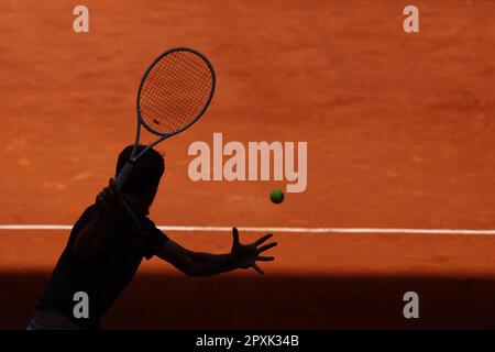 Madrid, Espagne. 02nd maggio, 2023. Daniil Medvedev durante il Mutua Madrid Open 2023, Masters 1000 torneo di tennis il 2 maggio 2023 a Caja Magica a Madrid, Spagna - Photo Antoine Couvercelle/DPPI Credit: DPPI Media/Alamy Live News Foto Stock