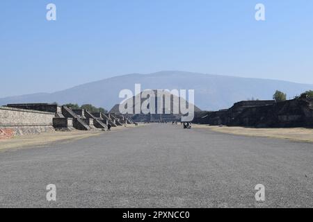 Piramidi di Teotihuacan in Messico Foto Stock