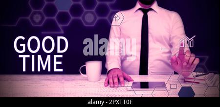 Scrivere visualizzare il testo buon momento, foto concettuale il momento giusto per fare qualcosa o per qualcosa per accadere Foto Stock