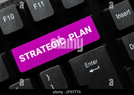 Scrittura che visualizza il testo piano strategico, concetto che significa Un processo di definizione della strategia e di prendere le decisioni Foto Stock