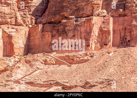 Antiche tombe di Dadan la capitale del regno di Lihyan, al Ula, Arabia Saudita Foto Stock