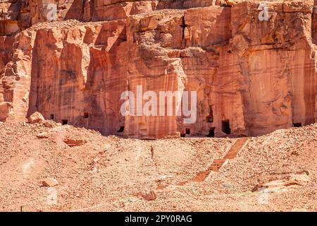 Antiche tombe di Dadan la capitale del regno di Lihyan, al Ula, Arabia Saudita Foto Stock