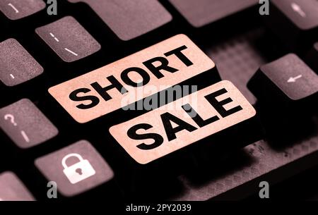 Scrittura che visualizza il testo Short sale, Word for Home che è offerto ad un prezzo che è inferiore all'importo dovuto Foto Stock