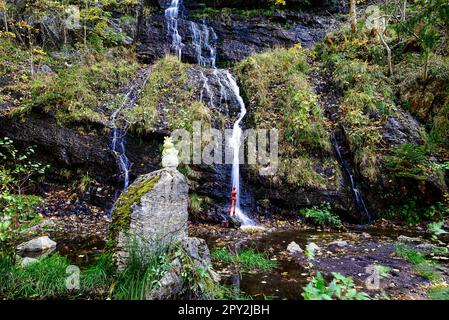 La cascata Romkerhall, alta 64 metri, è la più alta delle Harz Mountains. Foto Stock
