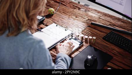 Aumento delle imposte sul reddito e finanza. Pagamento di denaro assicurativo Foto Stock