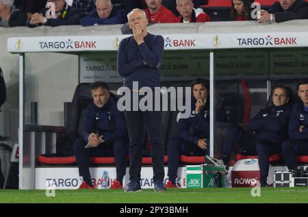 Friburgo, Germania. 02nd maggio, 2023. Firo : 05/02/2023, calcio, DFB-Pokal, stagione 2022/2023, Semifinali, SC Freiburg - RB, Red Bull Leipzig Gesture, Christian Streich, allenatore, SCF/dpa/Alamy Live News Foto Stock