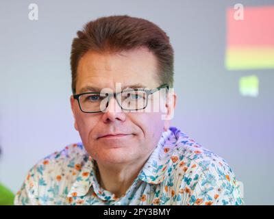 Lipsia, Germania. 28th Apr, 2023. L'autore Svend Andersen siede in una conferenza stampa per la Fiera di Libro di clima. Credit: Jan Woitas/dpa/Alamy Live News Foto Stock