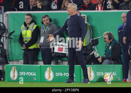 Friburgo, Germania. 02nd maggio, 2023. Firo : 05/02/2023, calcio, DFB-Pokal, stagione 2022/2023, Semifinali, SC Freiburg - RB, Red Bull Leipzig Gesture, Christian Streich, allenatore, SC/dpa/Alamy Live News Foto Stock