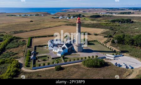 Veduta aerea del faro di Goulphar sull'isola di Belle-île-en-mer a Morbihan, Francia - il faro più alto della più grande isola di Brittan Foto Stock